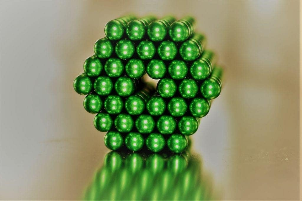 neocube kuličky magnetická zábava