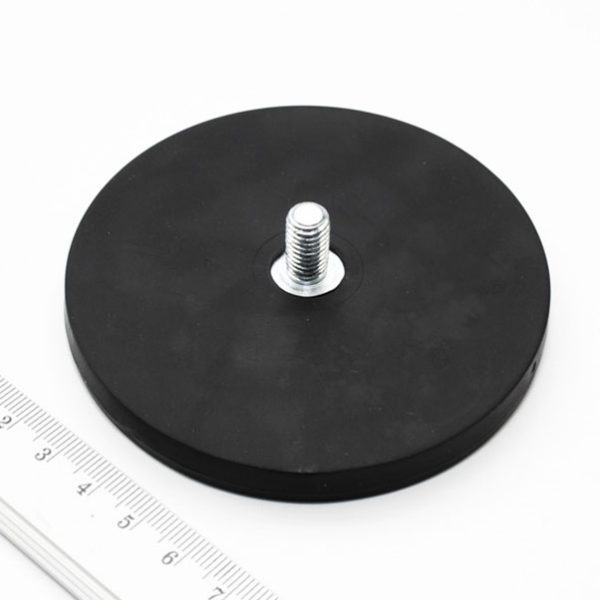 Magnet v pouzdře s vnějším závitem 88x8,5 mm pogumovaný