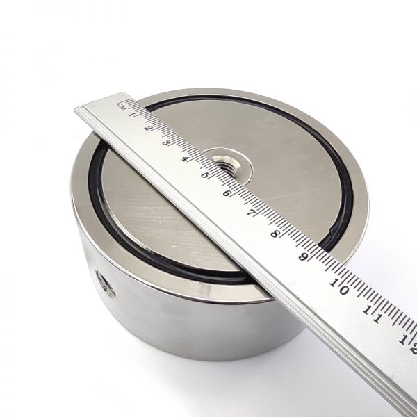 Magnet v pouzdře se závitem přes celý magnet 97x40 mm oboustranný