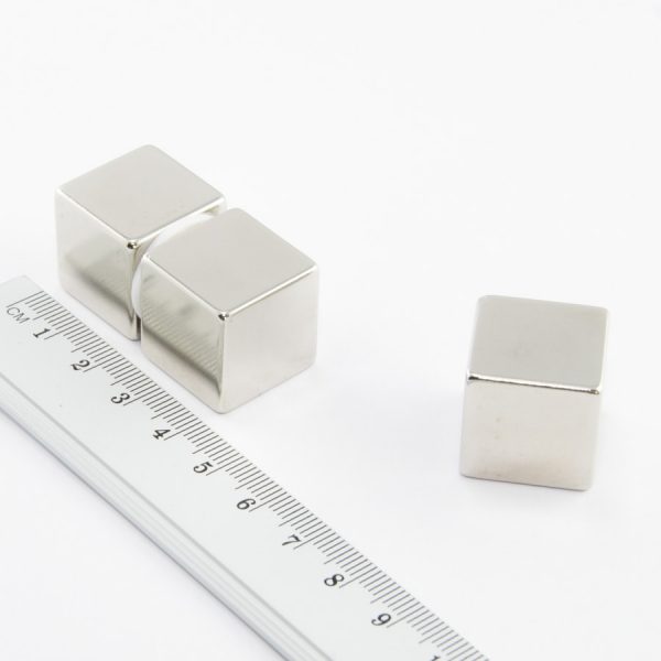 Neodymový magnet kostka 20x20x20 mm - N38