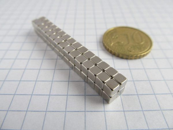 Neodymový magnet kostka 3x3x3 mm - N52