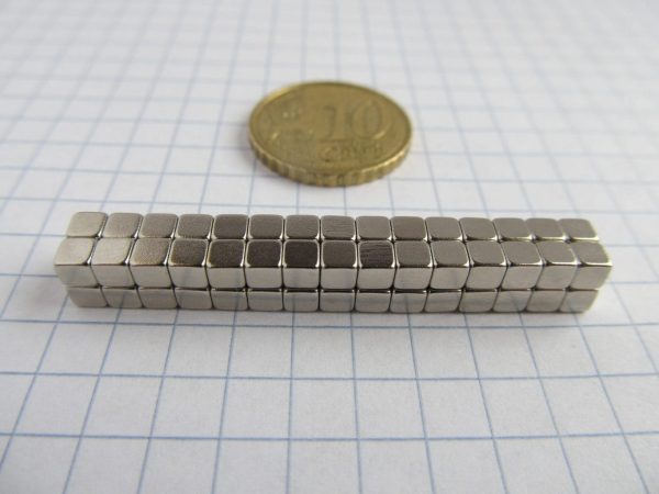 Neodymový magnet kostka 3x3x3 mm - N52
