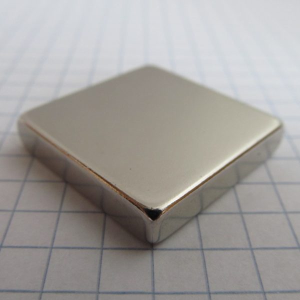 Neodymový magnet kvádr 25x25x5 mm - N38