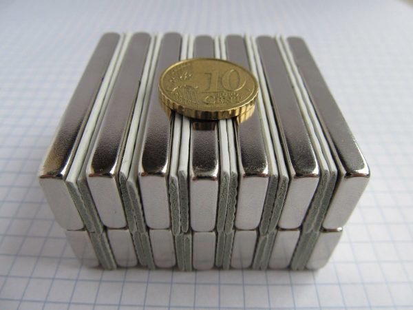 Neodymový magnet kvádr 50x15x5 mm - N38