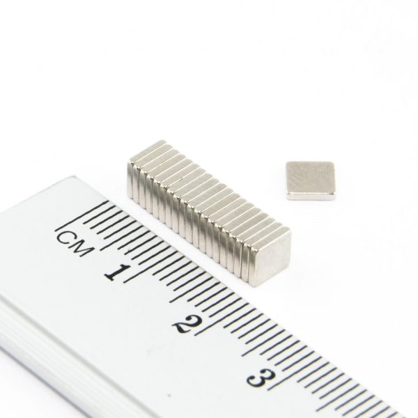 Neodymový magnet kvádr 5x5x1 mm - N38
