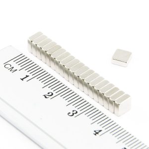 Neodymový magnet kvádr 5x5x2 mm - N38