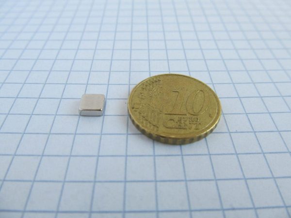 Neodymový magnet kvádr 5x5x2 mm - N38