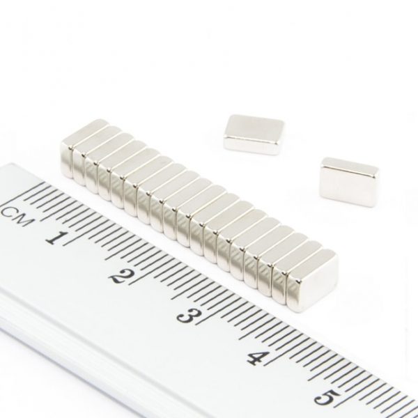 Neodymový magnet kvádr 6x4x2 mm - N52
