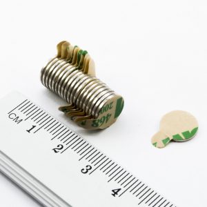 Neodymový magnet válec 10x1 mm se samolepkou - N38