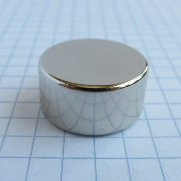 Neodymový magnet válec 20x10 mm - N38