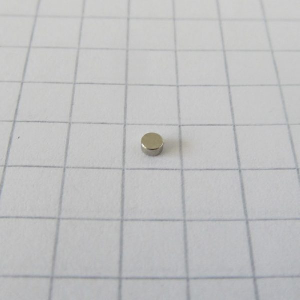Neodymový magnet válec 2x1 mm - N45