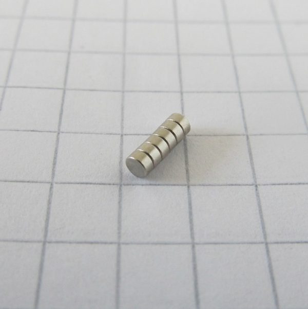 Neodymový magnet válec 2x1 mm - N52
