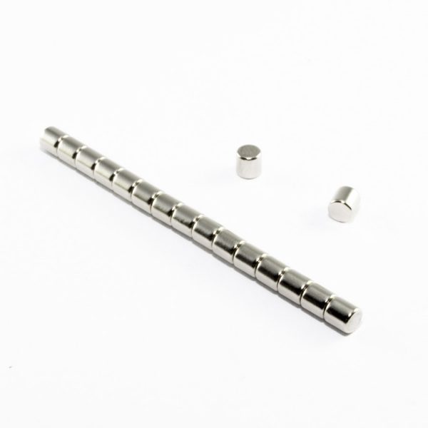 Neodymový magnet válec 5x5 mm - N38