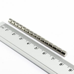 Neodymový magnet válec 5x5 mm - N38