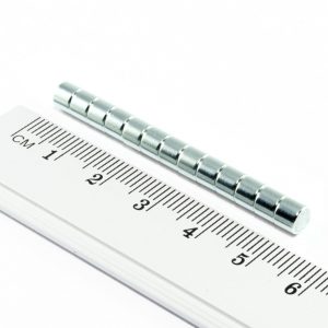 Neodymový magnet válec 5x5 mm Zn - N45
