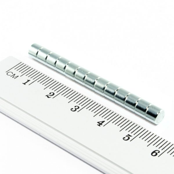Neodymový magnet válec 5x5 mm Zn - N45