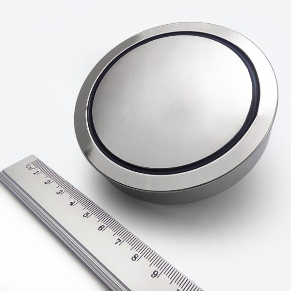 Magnet v pouzdře s vysunutým vnitřním závitem 100x20 mm