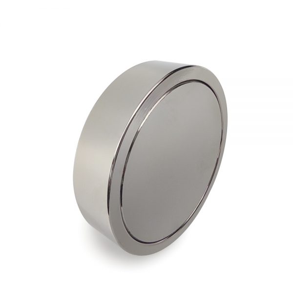 Magnet v pouzdře s vysunutým vnitřním
 závitem 75x18 mm