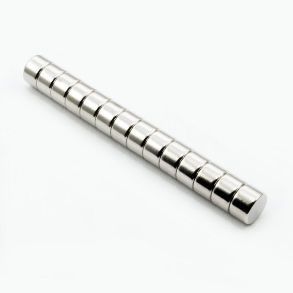 Neodýmový magnet válec 8x5 mm - N38
