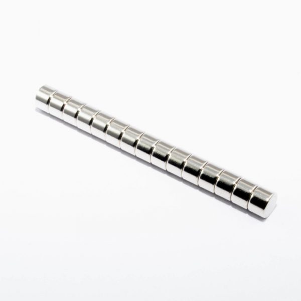 Neodymový magnet válec 6x4 mm - N38