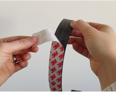 magnetický tip - páska na odkládání kosmetiky a sponek