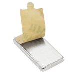 Neodymové magnety se samolepkou
