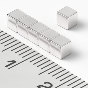 neodymový magnet kostka 3x3x3 mm
