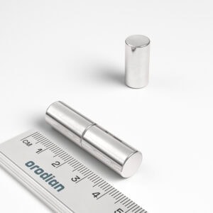 neodymový magnet válec 10x20 mm