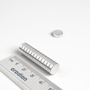 neodymový magnet válec 10x3 mm