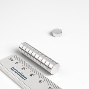 neodymový magnet válec 10x4 mm
