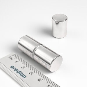 neodymový magnet válec 15x20 mm
