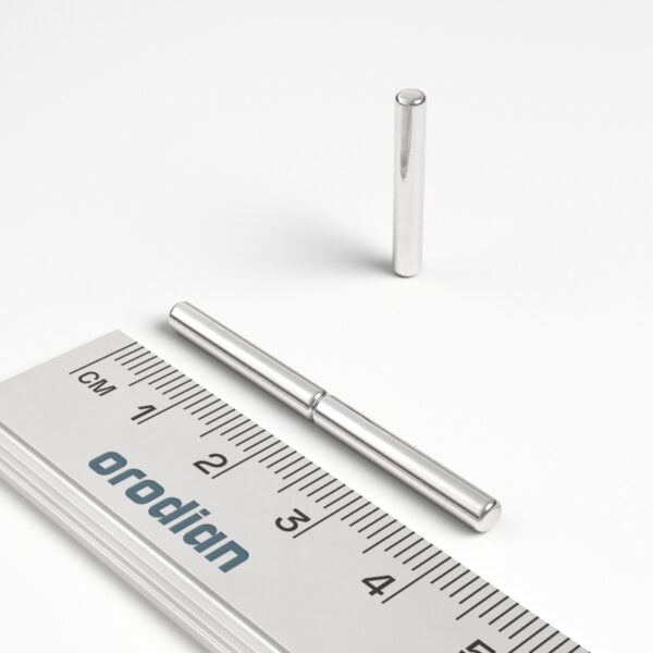 neodymový magnet válec 3x20 mm