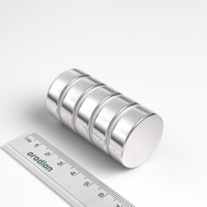 neodymový magnet válec 30x10 mm