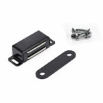 nabytkový magnet na dvířka