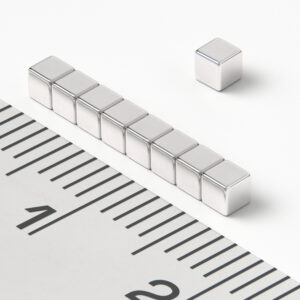 Neodymový magnet kostka 2×2×2 mm - N52