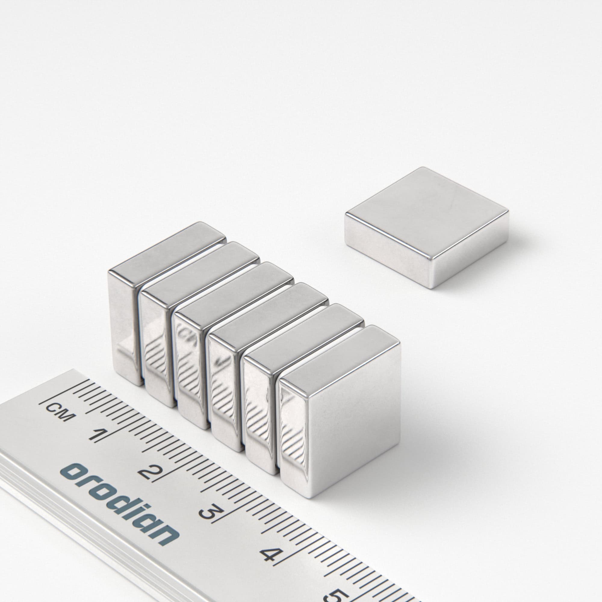 Neodymový magnet kvádr 15×15×5 mm - N38