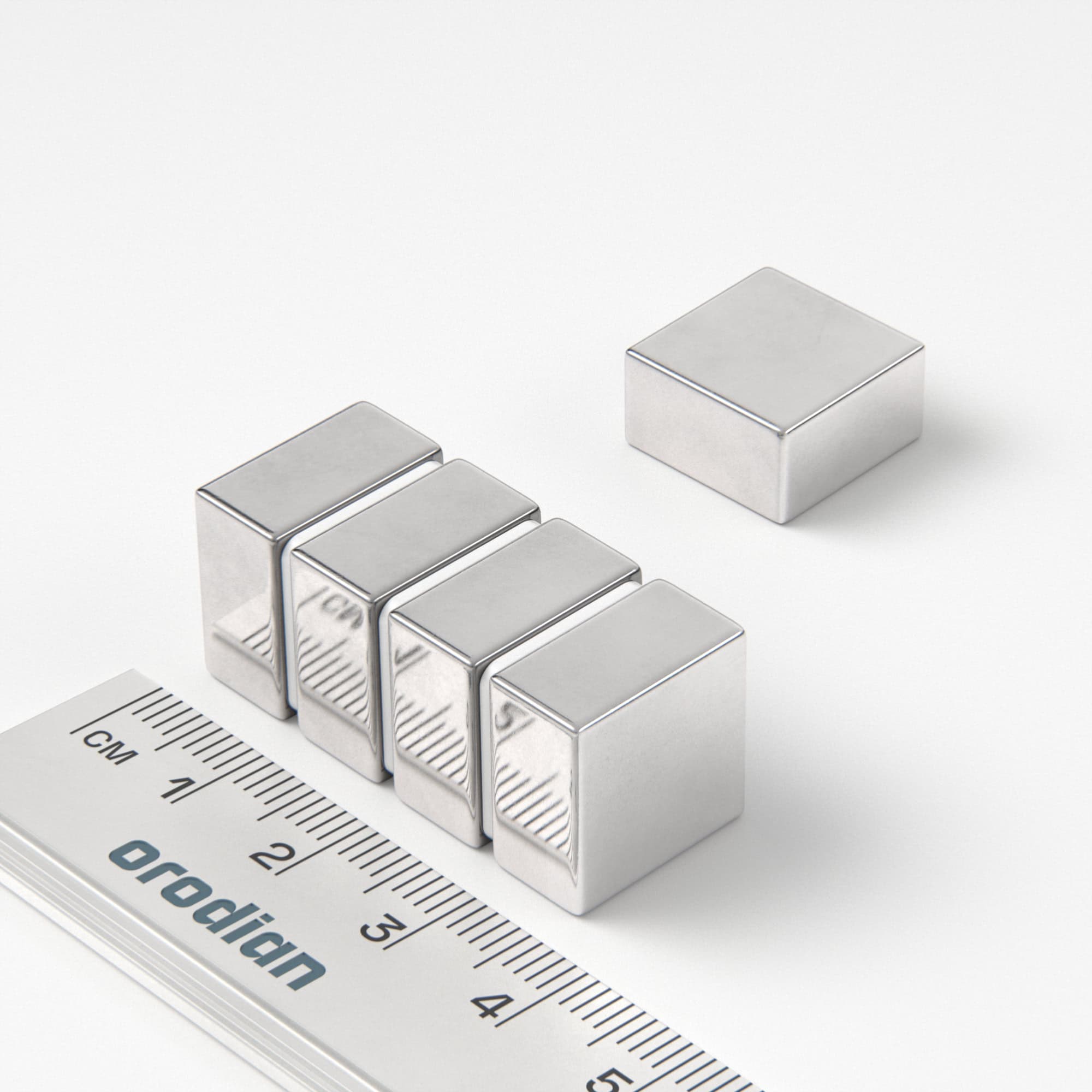 Neodymový magnet kvádr 15×15×8 mm - N38