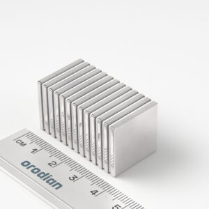 Neodymový magnet kvádr 20×20×2 mm - N38