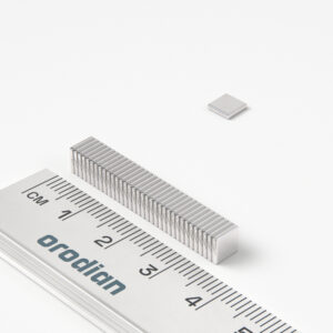 Neodymový magnet kvádr 5×5×1 mm - N38