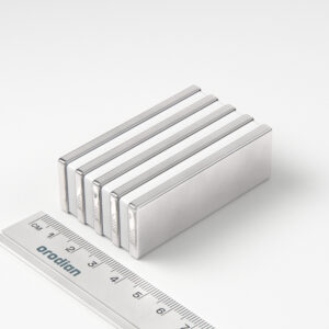 Neodymový magnet kvádr 60×20×4 mm - N38