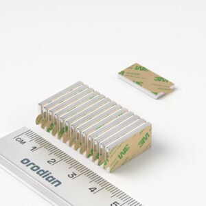 Neodymový magnet kvádr 20×10×2 mm se samolepkou - N38