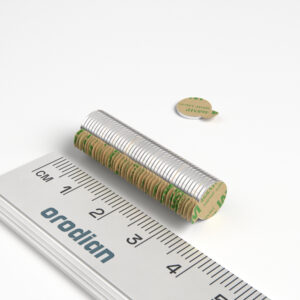 Neodymový magnet válec 8×0,75 mm se samolepkou - N38