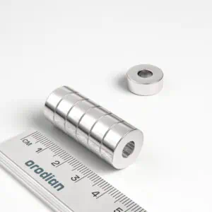 Neodymový magnet prsten 15-6×6 mm - N38