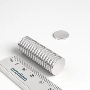 Neodymový magnet válec 15×1,5 mm - N38