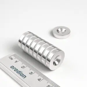 Neodymový magnet válec 18×4 mm s dírou M4 (severní pól na straně s prohlubní) - N38