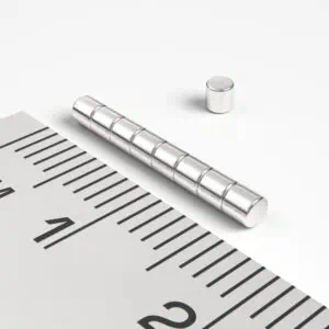 Neodymový magnet válec 2×2 mm - N52