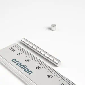 Neodymový magnet válec 4×4 mm - N38