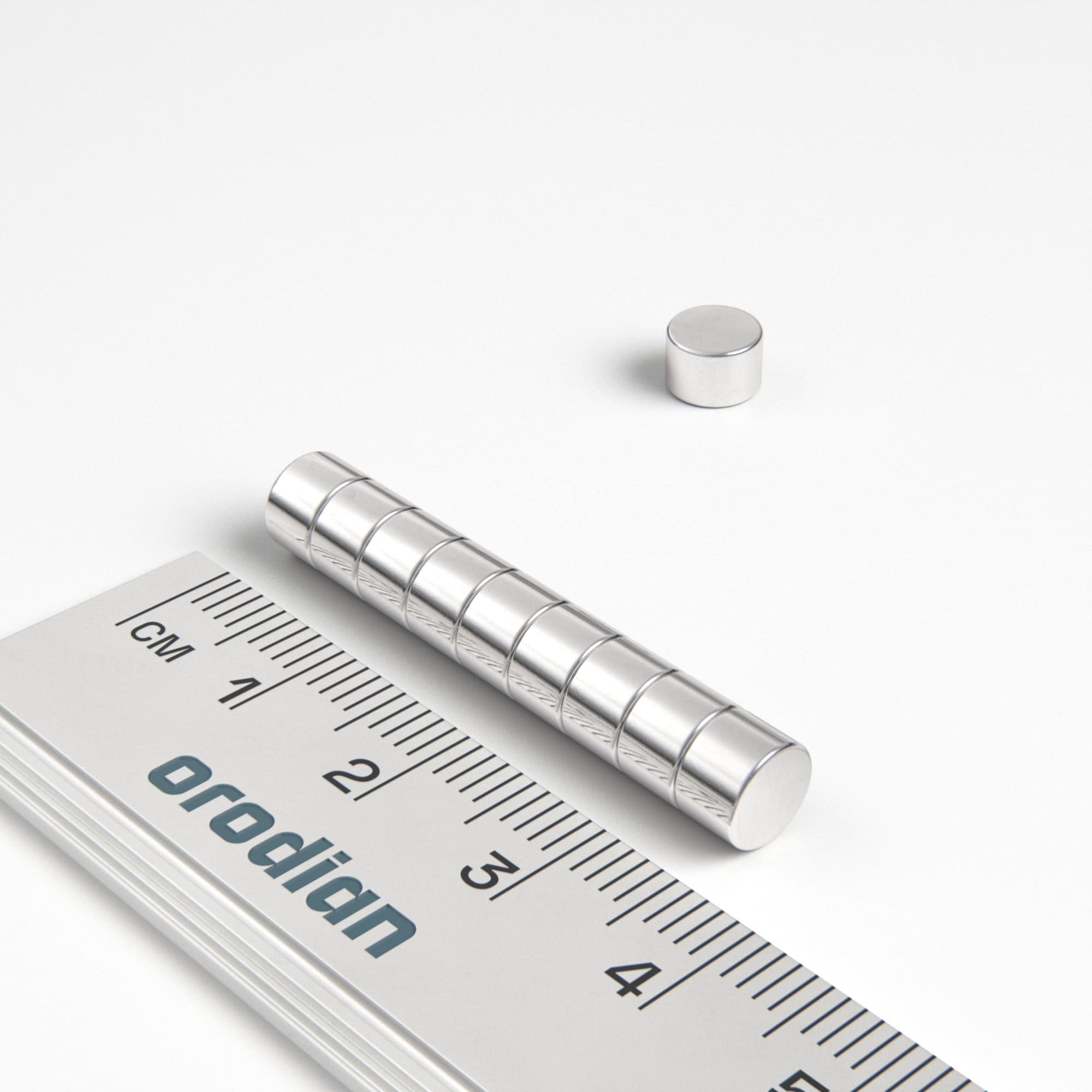 Neodymový magnet válec 6×4 mm - N48